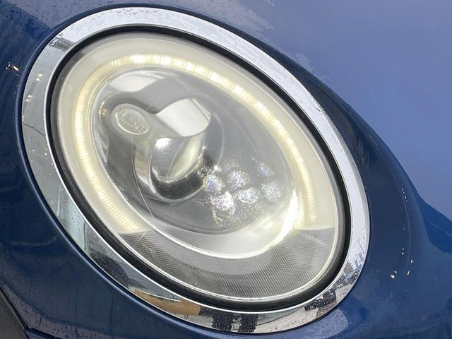 ��LED�w�b�h���C�g:��ԑ��s�����ǍD�Ȏ��E���m�ۂ����S���ĉ^�]�ł��鍂�P�xLED�w�b�h���C�g�𑕔�!�_�����x�������A����d�͂��}�����Ă��܂��B