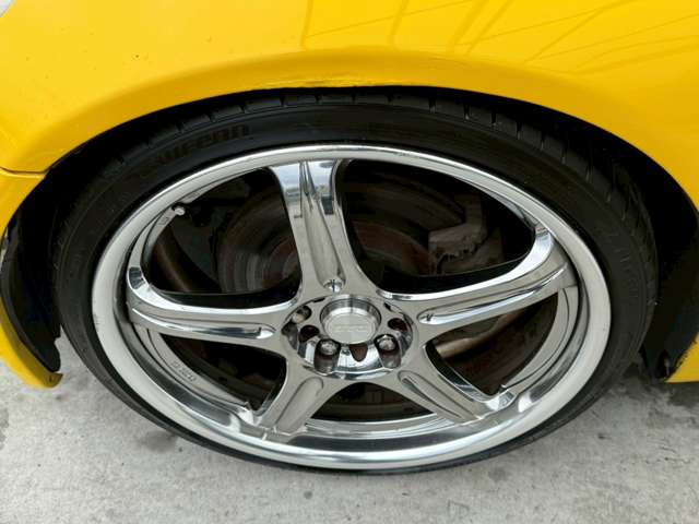 気になるお車がありましたら右の電話番号から直接お店にお問い合わせください。支払方法から車両情報、状態までなんでもご説明させて頂きます。スタッフ一同ご連絡お待ちしております。