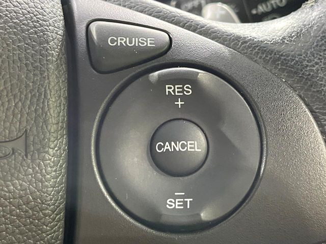 �y�N���[�Y�R���g���[���z�������H�����N���N���s�B�A�N�Z���𗣂��Ă���葬�x�ő��s���ł��A�������^�]���̕��S���y��!�����E�������ȒP�ȃX�C�b�`����Œ����ł��܂��B