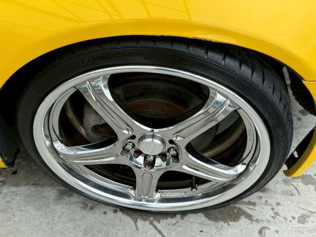 気になるお車がありましたら右の電話番号から直接お店にお問い合わせください。支払方法から車両情報、状態までなんでもご説明させて頂きます。スタッフ一同ご連絡お待ちしております。