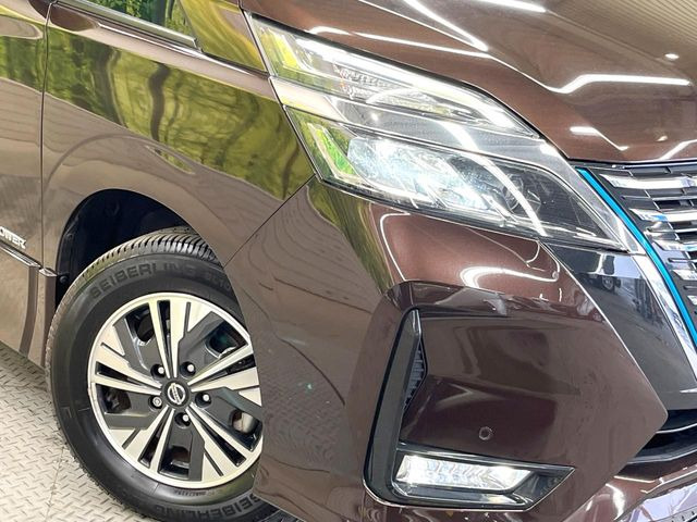 �yLED�w�b�h���C�g�z���V����ԑ��s�����ǍD�Ȏ��E���m�ۂ����S���ĉ^�]�ł��鍂�P�xLED�w�b�h���C�g�𑕔�!�_�����x�������A����d�͂��}�����Ă��܂��B