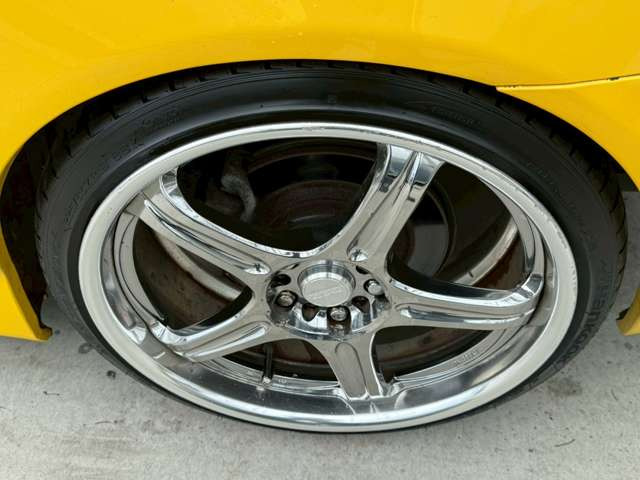 気になるお車がありましたら右の電話番号から直接お店にお問い合わせください。支払方法から車両情報、状態までなんでもご説明させて頂きます。スタッフ一同ご連絡お待ちしております。