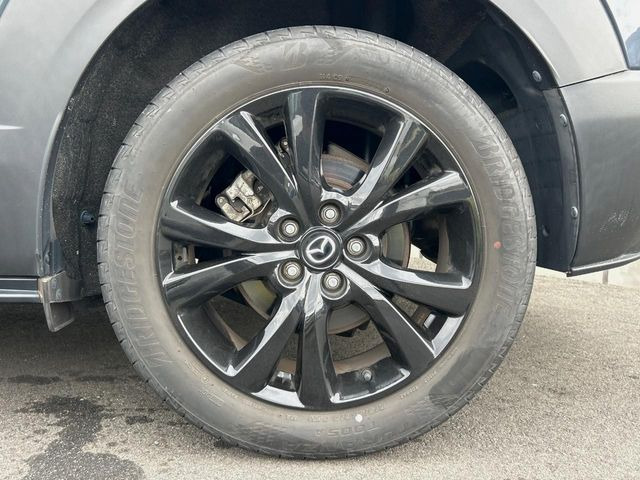 �y����18�C���`�A���~�z�C�[���z�O�ςɃ}�b�`���������A���~�z�C�[���𑕒����Ă���܂��B�e��ЊO�A���~�z�C�[����A�X�^�b�h���X�^�C�����戵�����Ă���܂��B���񂲑��k����������