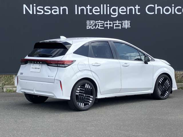 ノートオーラ1.2 G レザーエディション