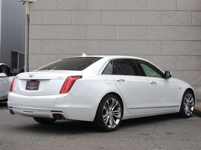 CT6プラチナム 4WD