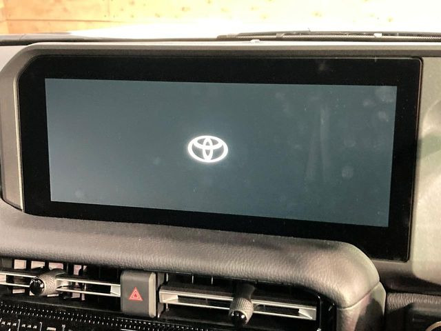 �y12.3�C���`�f�B�X�v���C�I�[�f�B�I�z�X�}�[�g�t�H���ƘA�g���\�ȑ��ʃf�B�X�v���C�I�[�f�B�I�ł��B�X�}�[�g�t�H���̃i�r�@�\���g�p������ABluetooth�ڑ��ŉ��y�����y���݂��������܂�!