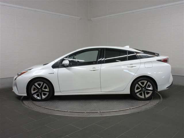 プリウス1.8 A ツーリングセレクション