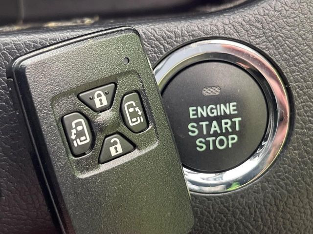 �y�X�}�[�g�L�[�z�J�o����|�P�b�g�ɓ��ꂽ�܂܂ł��h�A�̎{���E�������\�ȃX�}�[�g�L�[�𑕔��B�G���W���̃I���E�I�t�����J�M�����o���K�v����������Ƃ��Ă��֗��ł���