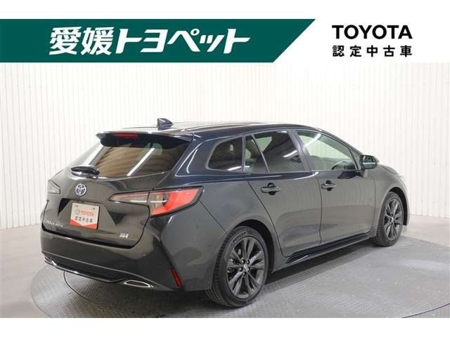 カローラツーリング1.8 ハイブリッド W×B