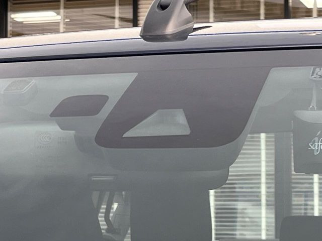 �y�v���N���b�V���Z�[�t�e�B�z�O���̎ԗ��������m���A�Փ˂������Ȏ��͌x��Œ��ӂ𑣂��A�u���[�L�𓥂ޗ͂��T�|�[�g�B�u���[�L�𓥂߂Ȃ������ꍇ�͏Փ˔�Q�y���u���[�L���쓮�A�Փˉ�����T�|�[�g���܂��B