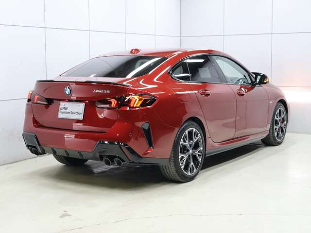 2シリーズグランクーペM235 xドライブ 4WD