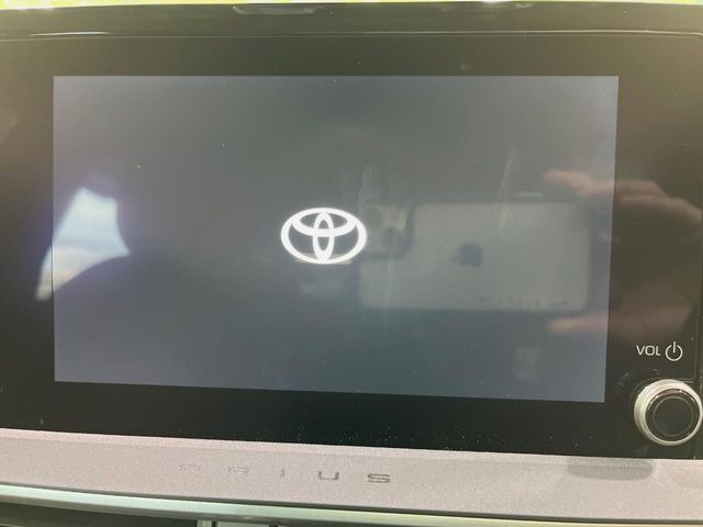 �y8�C���` �f�B�X�v���C�I�[�f�B�I�z���ʂ̃f�B�X�v���C��AppleCarPlay��AndroidAuto�����p�\�B�傫�ȉ�ʂŃX�}�z�i�r�A�v���������p���������܂���