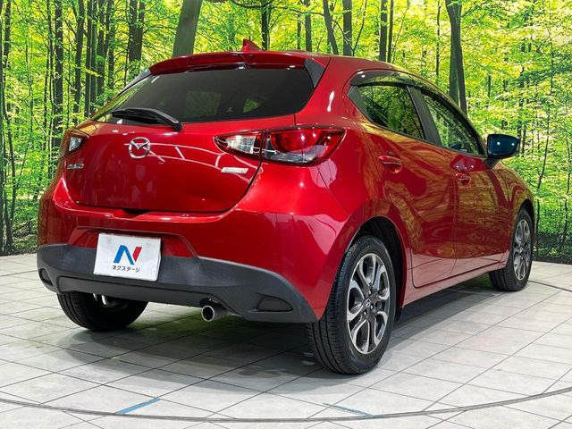 ☆全国のネクステージからお取り寄せが可能※!遠方の店舗に展示してあるクルマが気になる場合も、最寄りの店舗でご覧いただくことが可能です!是非私たちに要望をお聞かせください!※別途費用