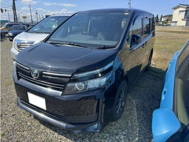 ヴォクシー2.0 X Cパッケージ 4WD