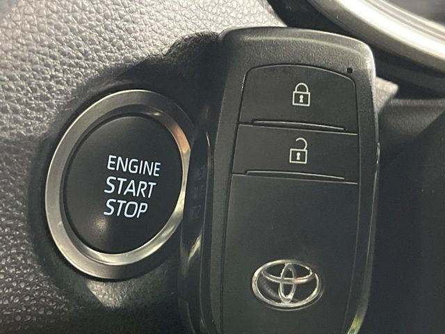 �y�X�}�[�g�L�[�z�J�o����|�P�b�g�ɓ��ꂽ�܂܂ł��h�A�̎{���E�������\�ȃX�}�[�g�L�[�𑕔��B�G���W���̃I���E�I�t�����J�M�����o���K�v����������Ƃ��Ă��֗��ł���