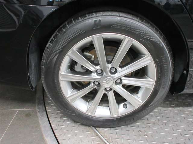 カムリハイブリッド2.5 Gパッケージ プレミアムブラック