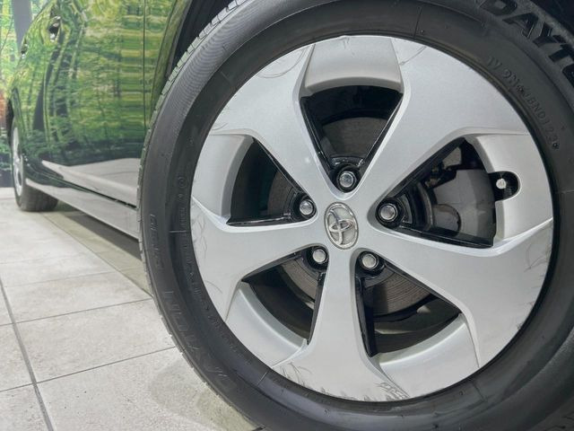 �y����15�C���`�A���~�z�C�[���z�O�ςɃ}�b�`���������A���~�z�C�[���𑕒����Ă���܂��B�e��ЊO�A���~�z�C�[����A�X�^�b�h���X�^�C�����戵�����Ă���܂��B���񂲑��k����������