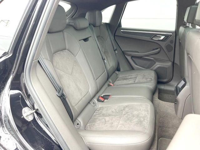 ���㕔���Ȃ��C�ɂȂ�悤�ȃL�Y�E�����ւ��蓙�A�傫�ȃ_���[�W�͂Ȃ��A�ǍD�ȏ�Ԃł��B