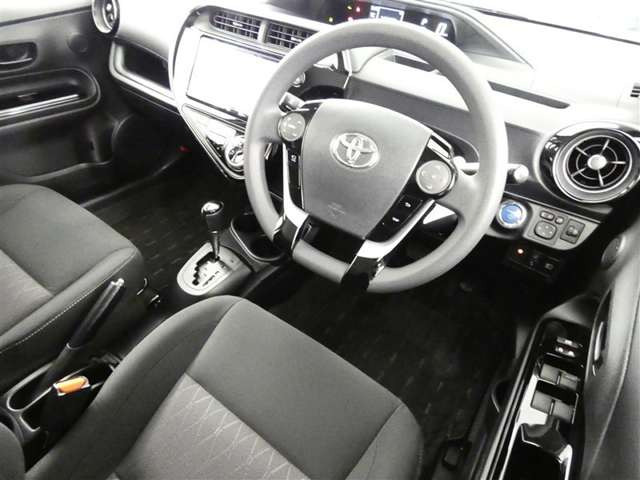 アクア1.5 S スタイルブラック