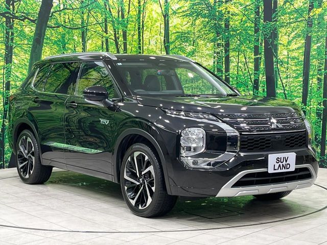 高透明度のガラス皮膜で撥水はもちろん、上質なツヤ・光沢を実現。紫外線や酸性雨から大切な愛車を保護し、色あせ・劣化を防止。「弾スプラッシュコート」、「弾プリミッサコート」からお選びいただけます。