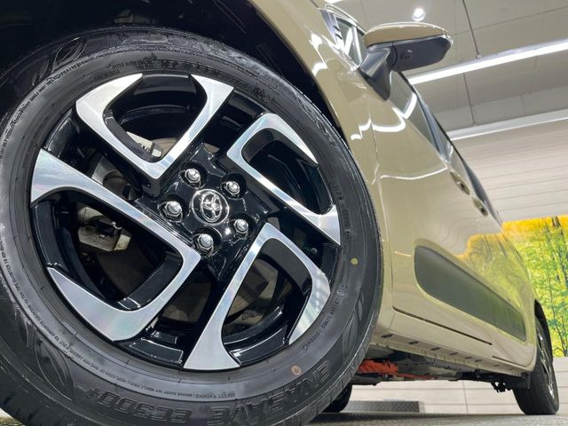 �y����15�C���`�A���~�z�C�[���z�f�U�C�����̍��������A���~�z�C�[���𑕒����Ă���܂��B�e��ЊO�A���~�z�C�[����A�X�^�b�h���X�^�C�����戵�����Ă���܂��B���񂲑��k����������