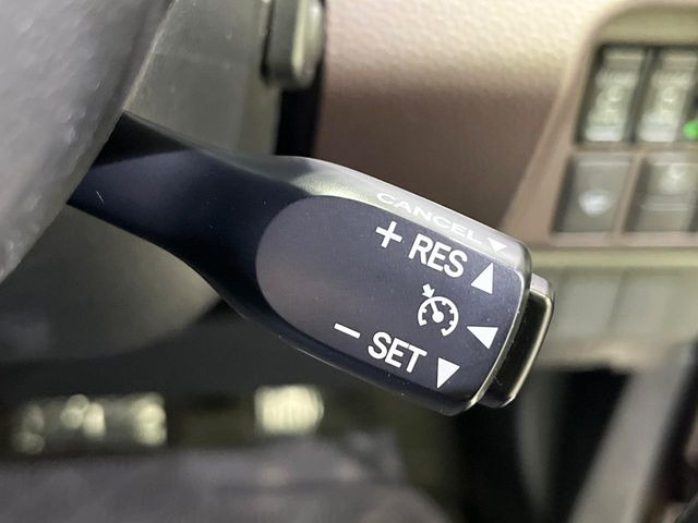 �y���[�_�[�N���[�Y�R���g���[���z�������H�ł̒��������s���y��!!�����ő��x��ۂN���[�Y�R���g���[�����A�Փˌy���V�X�e���ƘA�g���A�O���̎ԗ������m���ĎԊԂ�ۂ悤�ɑ��x���߂��Ă���܂�!!