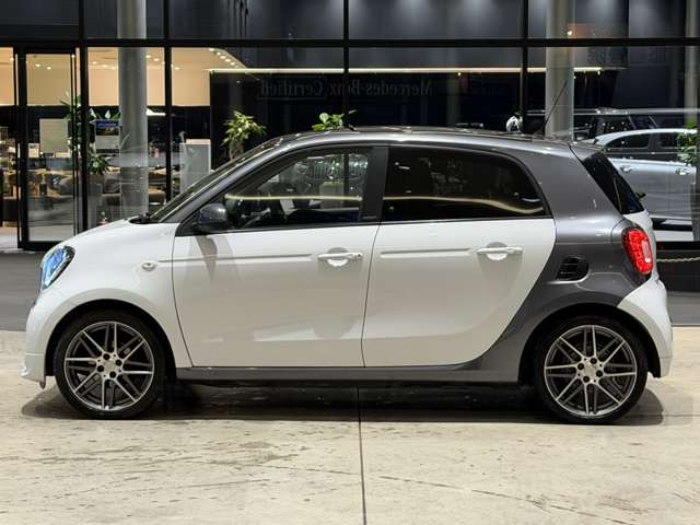 スマートフォーフォーブラバス エクスクルーシブ ツイナミック