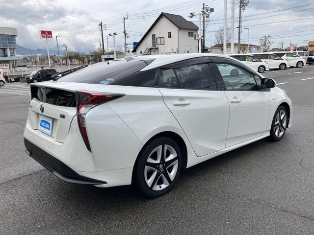 プリウス1.8 A プレミアム ツーリングセレクション