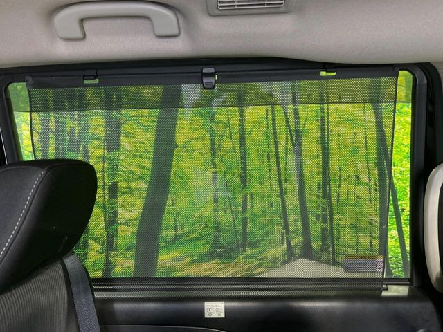 �y���[���V�F�[�h�z��������ԊO����̌���ῂ����Ƃ��ɃT�b�ƈ����o���Ďg����A���[���i�[�^�C�v�̃T���V�F�[�h�𑕔��B��Ȃɏ�������q�l���E�g�E�g�����������ȂǁA���Ђ����p����������