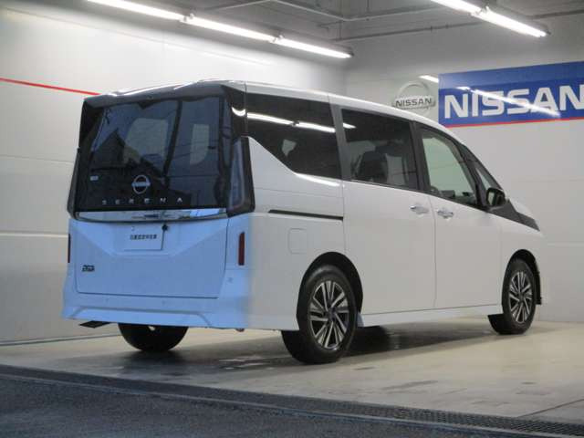 セレナ2.0 ハイウェイスターV