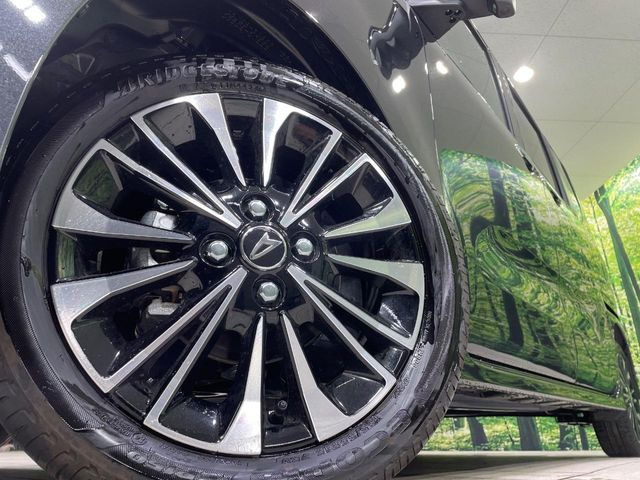 �y����15�C���`�A���~�z�C�[���z�O�ςɃ}�b�`���������A���~�z�C�[���𑕒����Ă���܂��B�e��ЊO�A���~�z�C�[����A�X�^�b�h���X�^�C�����戵�����Ă���܂��B���񂲑��k����������