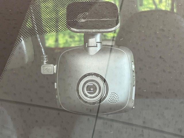 �y�h���C�u���R�[�_�[�z�h���C�u���R�[�_�[����!���s���͂������A������^�]�⎖�̂ɑ��������ہA�f���ŋL�^���A����̃��X�N�ɔ����܂��B���L�^�pSD�J�[�h�͂��q�l�����g�ł��������������K�v������܂��B