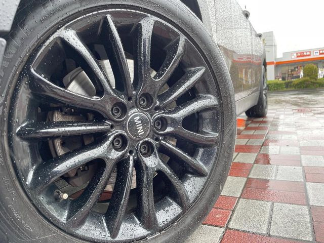 ������OP17�C���`�A���~�z�C�[��:�A���ԂȂ�ł͂̑�z����������x����z�C�[���Ƒ����ł�!���{�Ԃ̑���Ɋ���Ă�����ɂ����Б̊����Ē��������قǁA�������x���ł܂Ƃ܂��Ă��܂�!