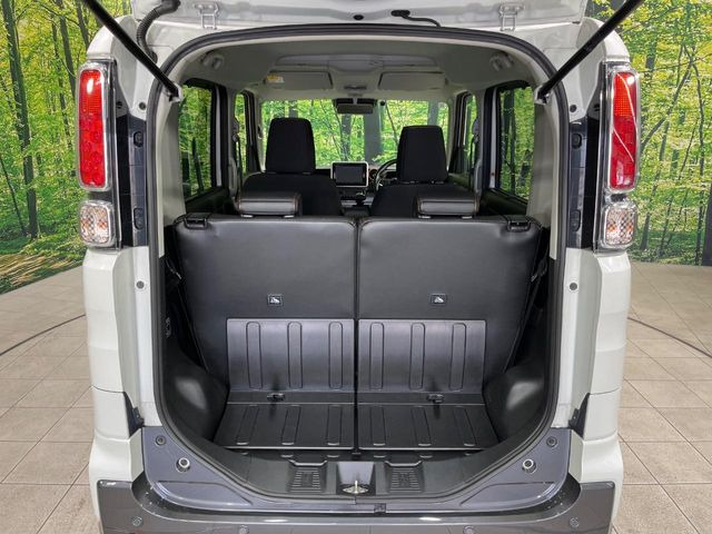 ���i�̂���������ʋ΁A���}���ɏ\���ȉ׎��X�y�[�X���m�ۂ��Ă���܂��B�Z�J���h�V�[�g��|���ƁA�傫�ȉו��̐ύڂ��\�ł���