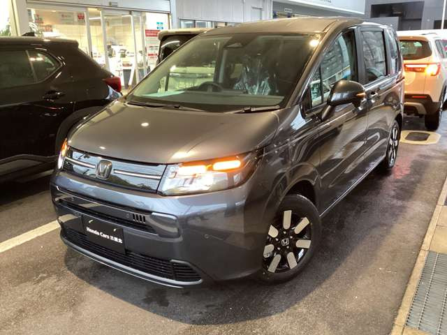 フリード1.5 e:HEV エアー EX