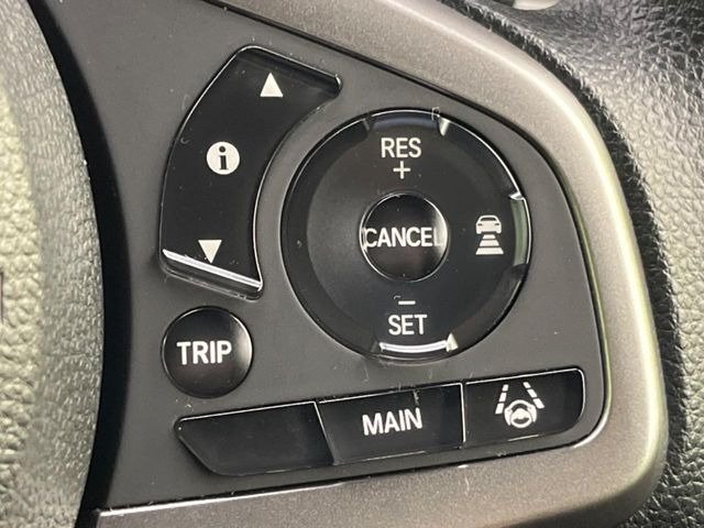 �y�A�_�v�e�B�u�N���[�Y�R���g���[���z�������H�ł̒��������s���y��!!�����ő��x��ۂN���[�Y�R���g���[�����A�Փˌy���V�X�e���ƘA�g���A�O���̎ԗ������m���ĎԊԂ�ۂ悤�ɑ��x���߂��Ă���܂�!!