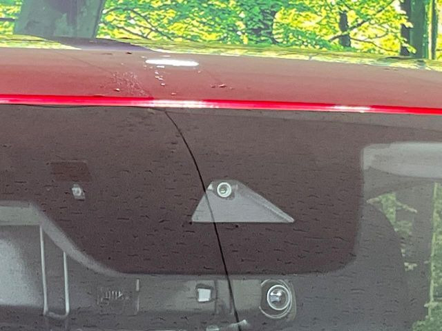 �y�X�}�[�g�V�e�B�u���[�L�T�|�[�g�z�ᑬ���s���ɑO���̎ԗ�����F�����A�Փ˂������Ȏ��͌x��ƃu���[�L�ŏՓˉ���Ɣ�Q�y�����A�V�X�g�B�����S�Ƀh���C�u�����y���݂��������܂��B