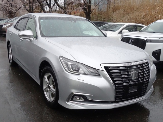 クラウン2.5 ロイヤルサルーンG i-Four 4WD