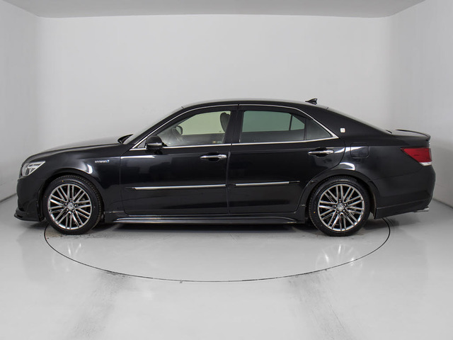 お探しの方必見OP18AW付!大人気のオプション装備スパッタリング18インチアルミホイール!