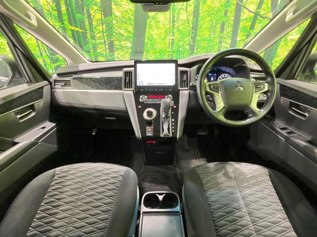 デリカD:5アーバンギア 2.2 G パワーパッケージ 4WD