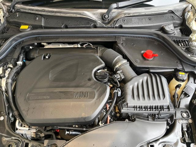 �����X�ł́A�e���[�J�[�̐�p�f�f�e�X�^�[�𓱓��B���Ǝ��i�����e�N�j�J���X�^�b�t���풓���Ă���܂��̂ŁA������̍ۂɂ����S���Ă����p���������܂��B