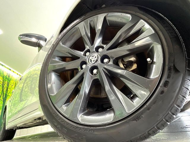 �y����17�C���`�A���~�z�C�[���z�O�ςɃ}�b�`���������A���~�z�C�[���𑕒����Ă���܂��B�e��ЊO�A���~�z�C�[����A�X�^�b�h���X�^�C�����戵�����Ă���܂��B���񂲑��k����������