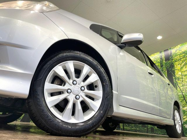 �y����15�C���`�A���~�z�C�[���z�O�ςɃ}�b�`���������A���~�z�C�[���𑕒����Ă���܂��B�e��ЊO�A���~�z�C�[����A�X�^�b�h���X�^�C�����戵�����Ă���܂��B���񂲑��k����������