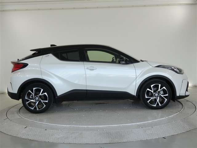 C-HRハイブリッド 1.8 G