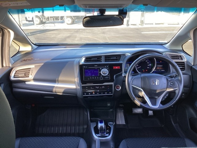 フィット1.5 ハイブリッド Lパッケージ