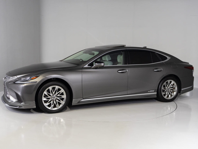 アルミカスタムや流行りのガラス系ボディコーティングもご注文可能!