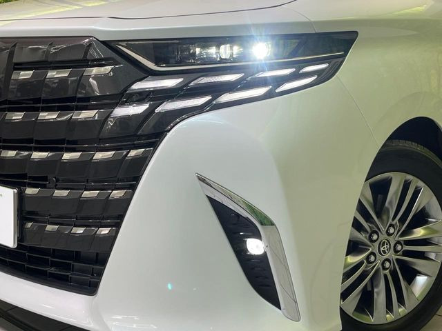 �yLED�w�b�h���C�g�z���V����ԑ��s�����ǍD�Ȏ��E���m�ۂ����S���ĉ^�]�ł��鍂�P�xLED�w�b�h���C�g�𑕔�!�_�����x�������A����d�͂��}�����Ă��܂��B