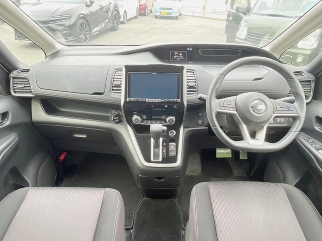 セレナ2.0 ハイウェイスター Vセレクション