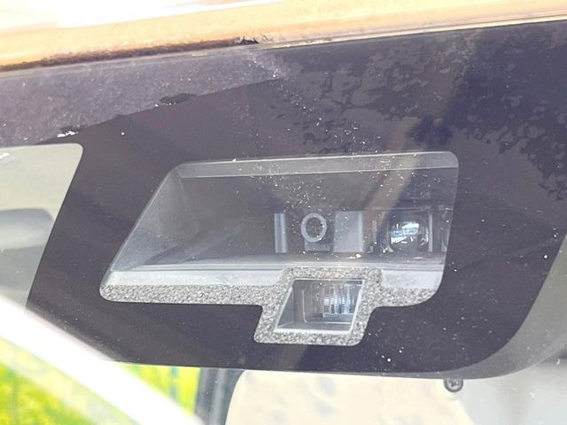 �y�X�Y�L �Z�[�t�e�B�T�|�[�g�z���s���ɑO���̎ԗ�����F�����A�Փ˂������Ȏ��͌x��ƃu���[�L�ŏՓˉ���Ɣ�Q�y�����A�V�X�g�B�����S�Ƀh���C�u�����y���݂��������܂��B