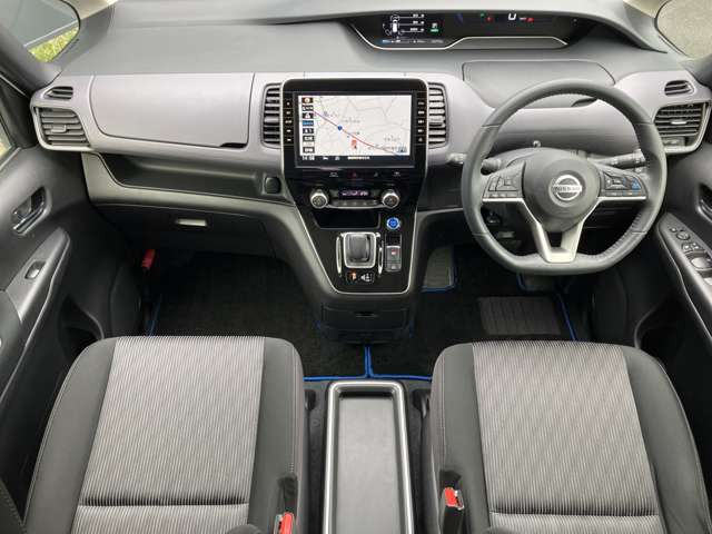 セレナ1.2 e-POWER ハイウェイスターV